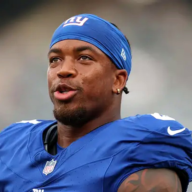 Jevon Holland in a New York Giants jersey